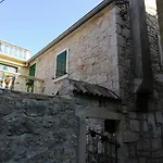 Branimir Apartman Zára